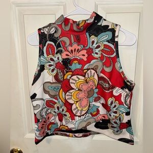 Beautiful colorful blouse in great condition